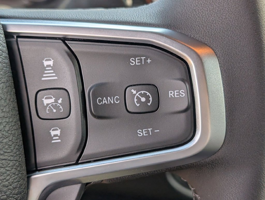 New 2026 RAM 3500 Big Horn AWD/4WD image 16
