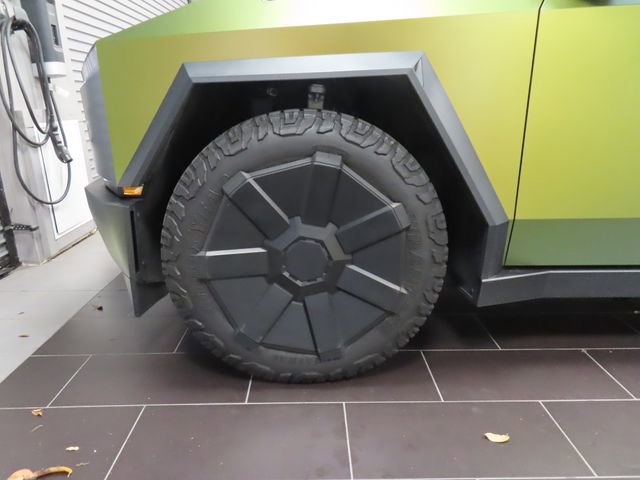 Used 2024 Tesla Cybertruck Cyberbeast image 15