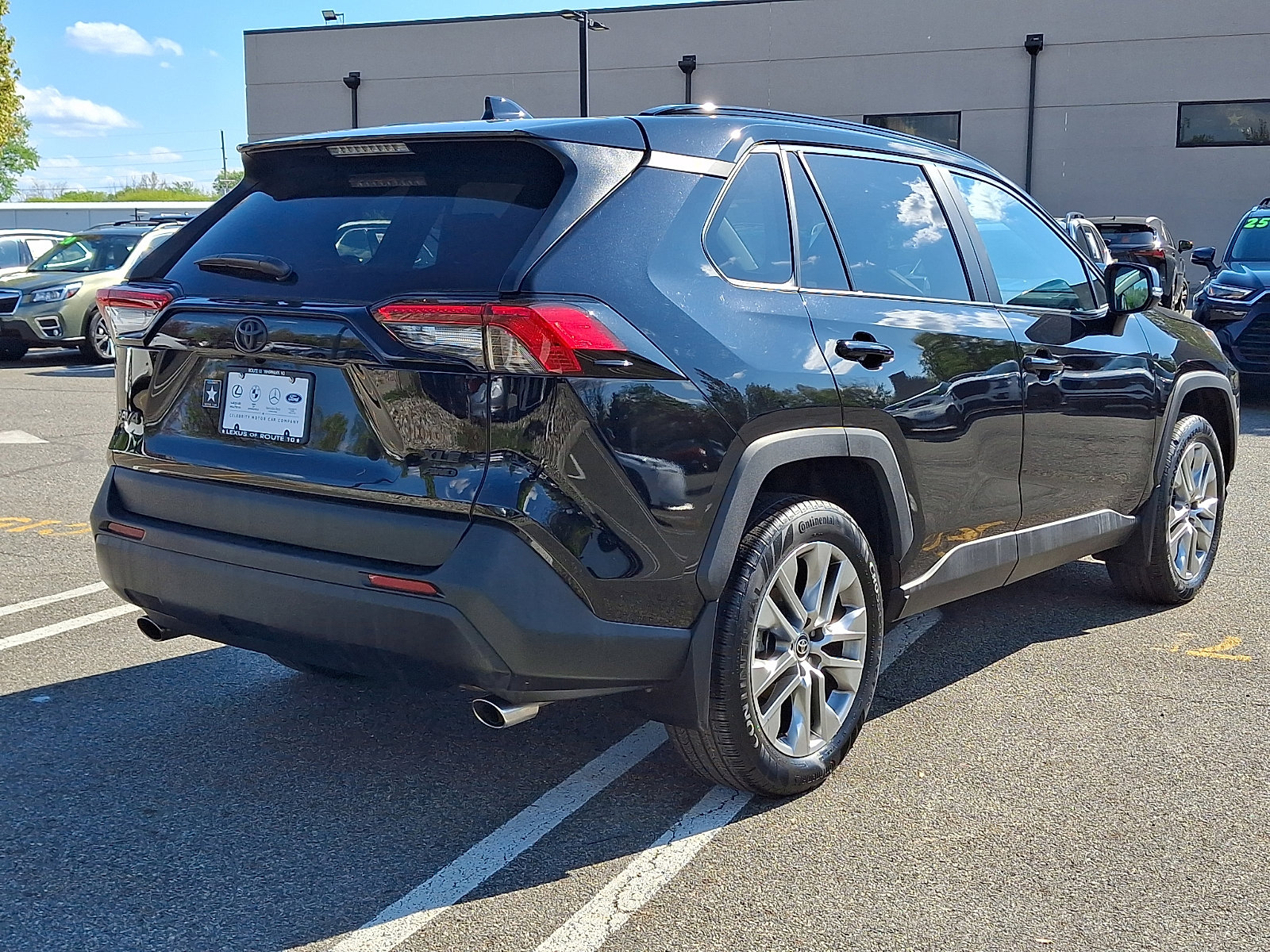 Used 2023 Toyota RAV4 XLE Premium AWD/4WD image 6