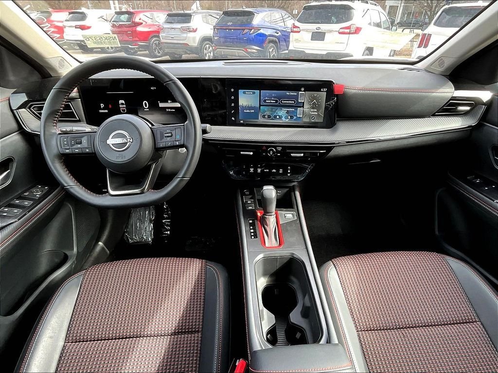 New 2025 Nissan Kicks SR AWD/4WD image 11