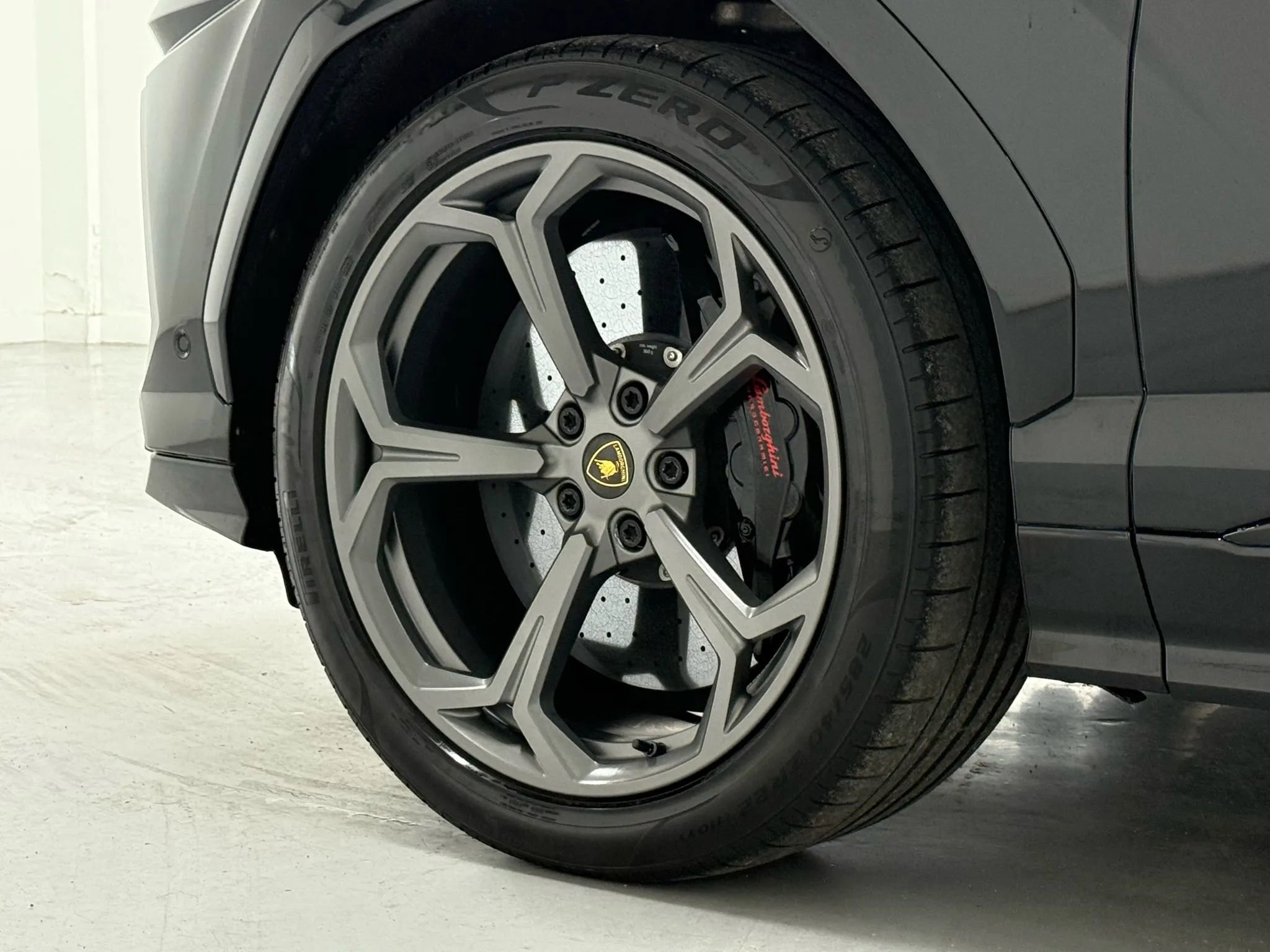 Used 2021 Lamborghini Urus image 62