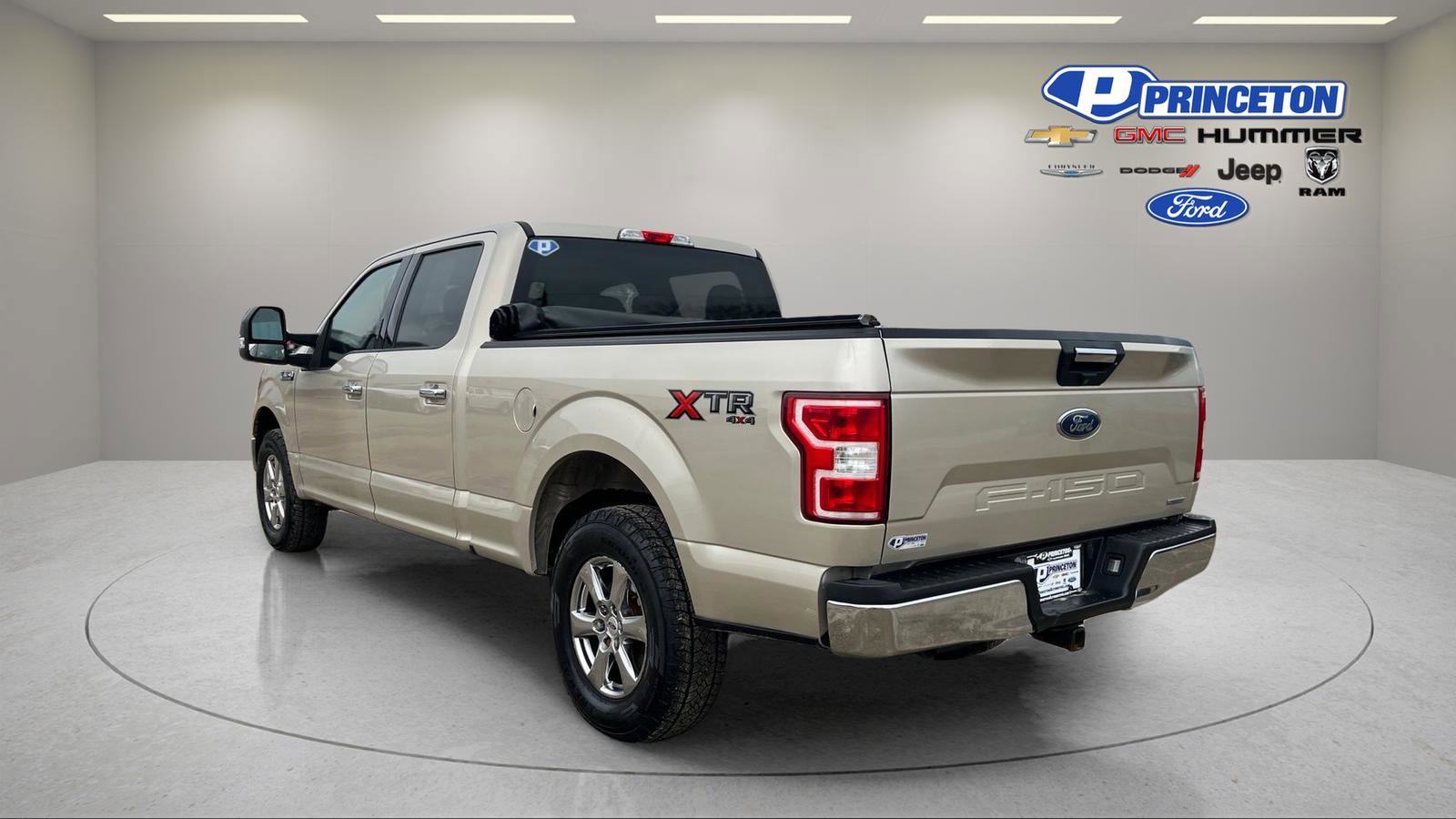 Used 2018 Ford F150 XLT w/ XTR Package image 5