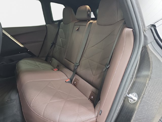 Certified 2024 BMW iX xDrive50 w/ Sport Package AWD/4WD image 11