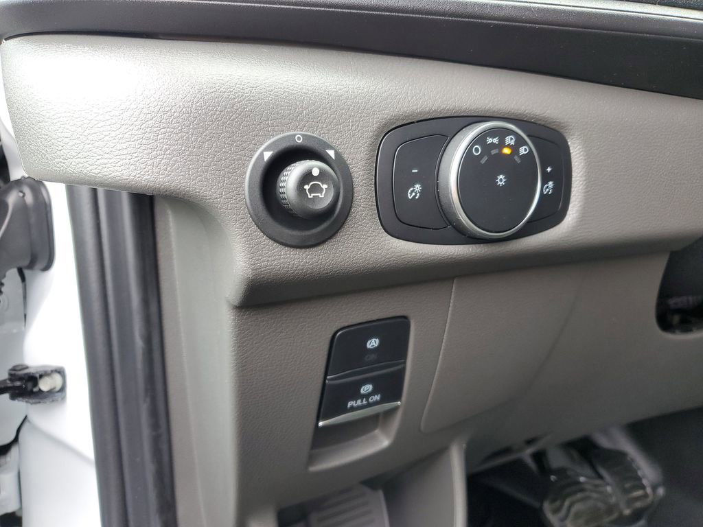 New 2026 Ford Transit 250 148 Medium Roof image 11