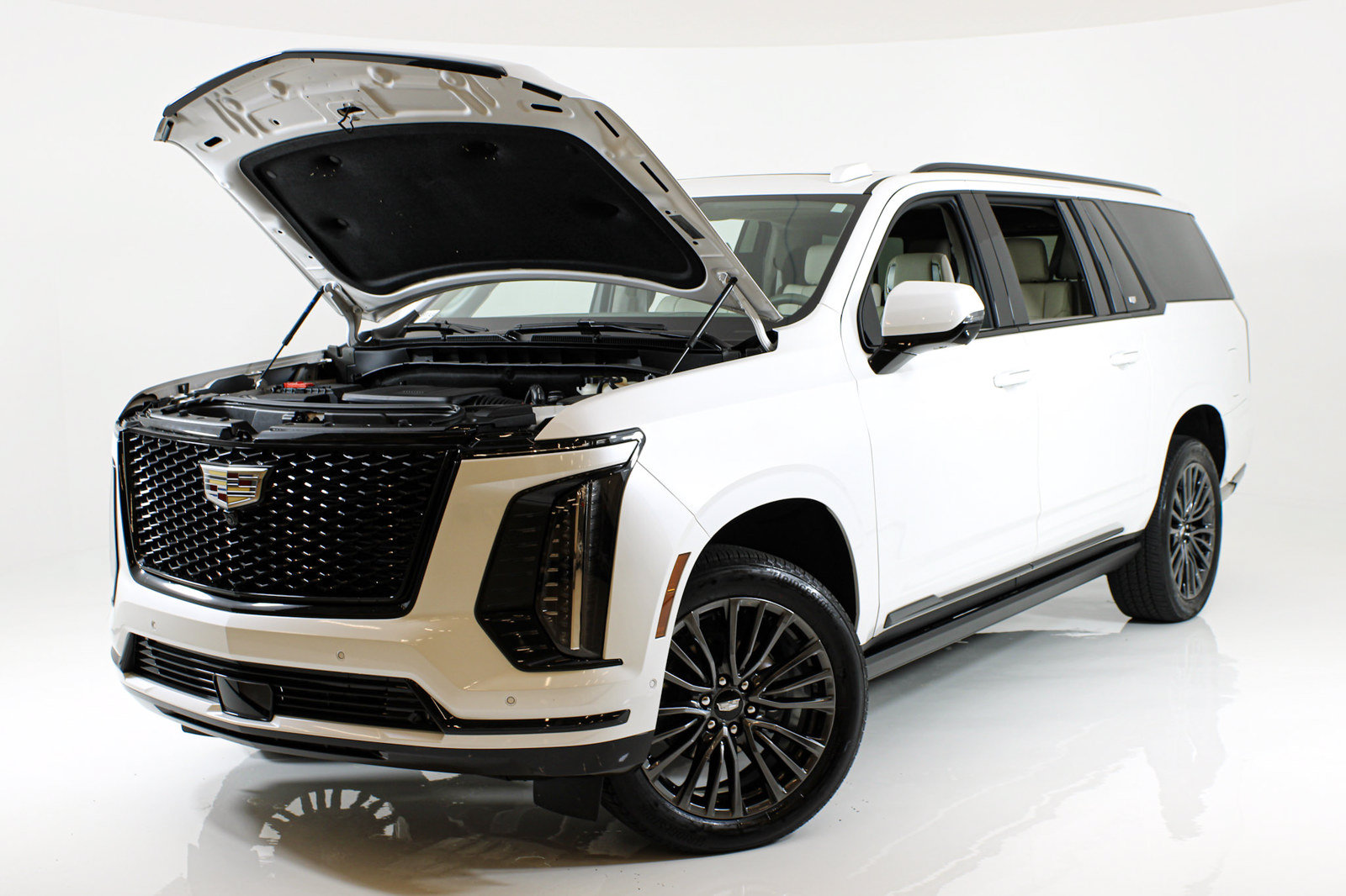 Used 2025 Cadillac Escalade ESV Sport Platinum RWD image 55