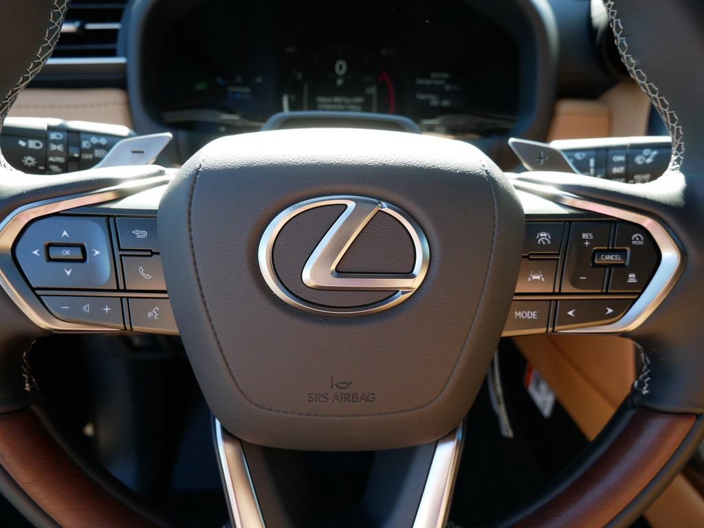 New 2026 Lexus LX 600 4WD w/ Luxury Package image 19