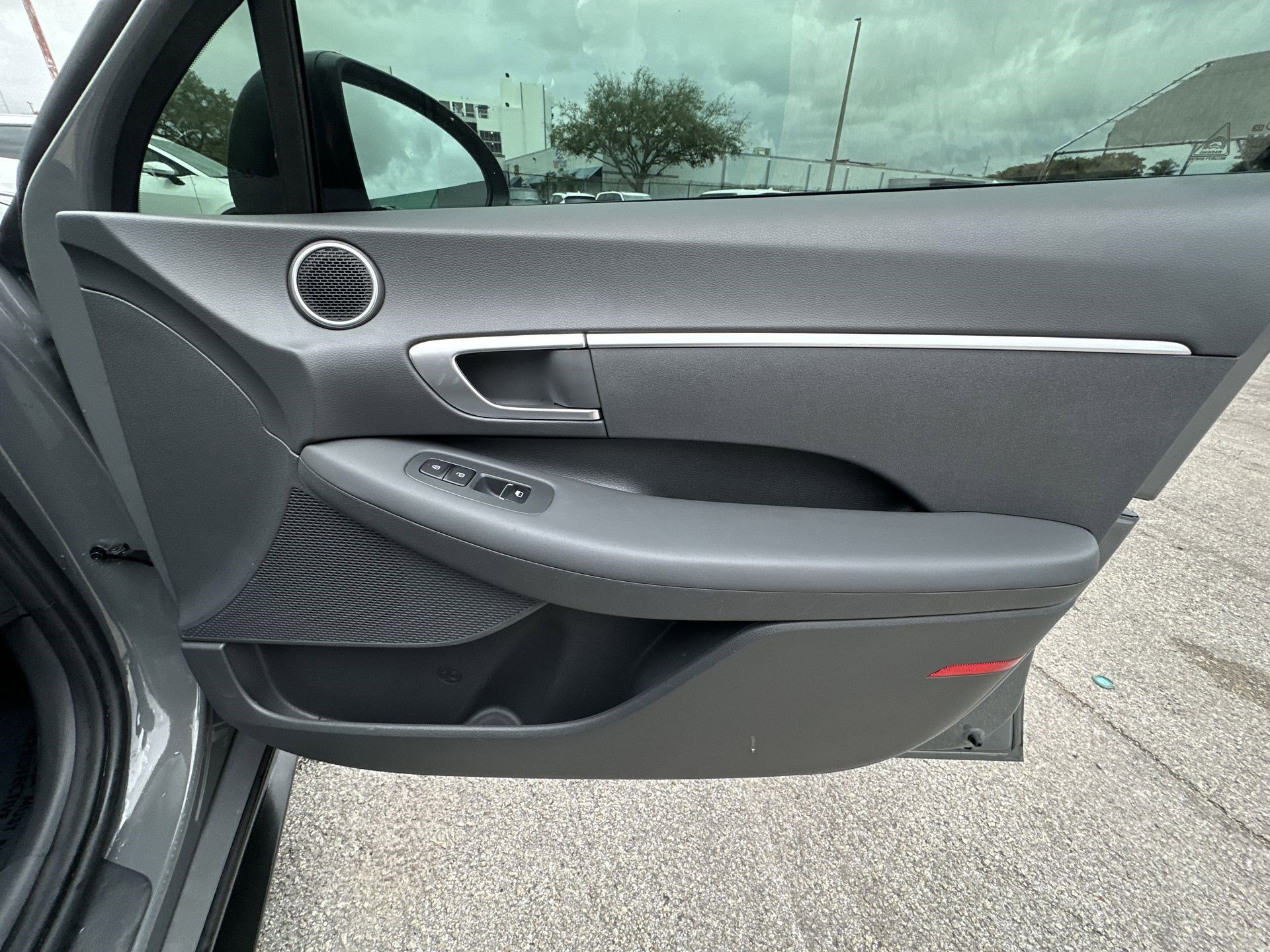 Used 2021 Hyundai Sonata SE image 31