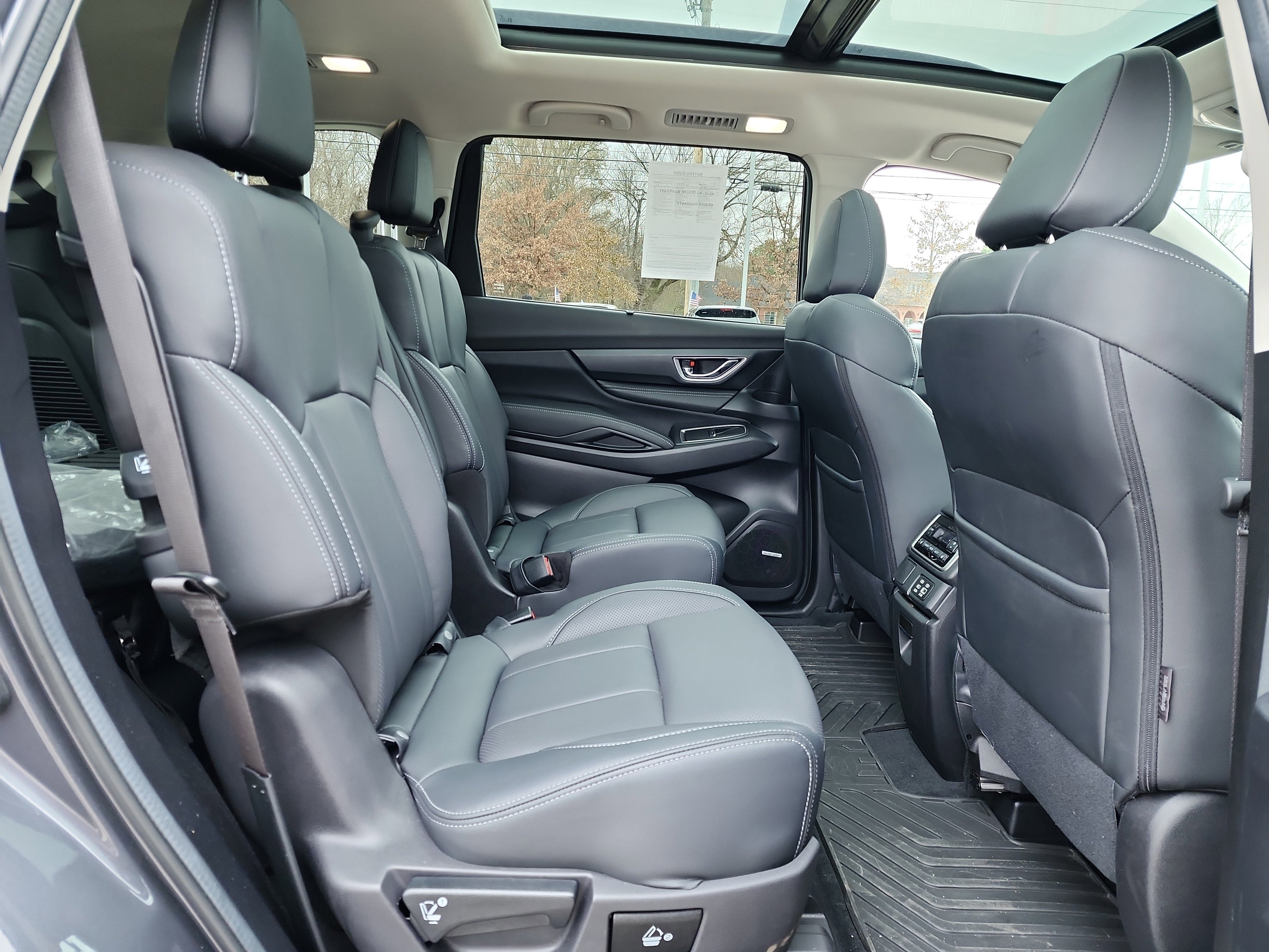 Certified 2025 Subaru Ascent Limited w/ Popular Package #1 image 16