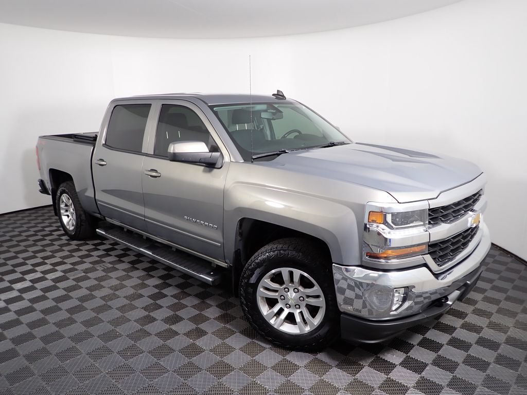 Used 2017 Chevrolet Silverado 1500 LT w/ All Star Edition AWD/4WD image 7