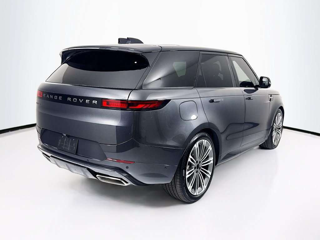 New 2026 Land Rover Range Rover Sport Dynamic SE AWD/4WD image 5