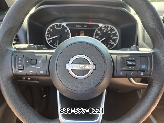 Used 2024 Nissan Rogue SV FWD image 25