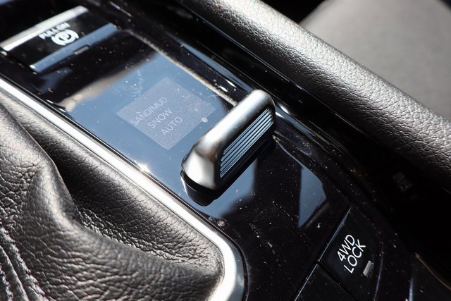 New 2025 Jeep Compass Limited image 23