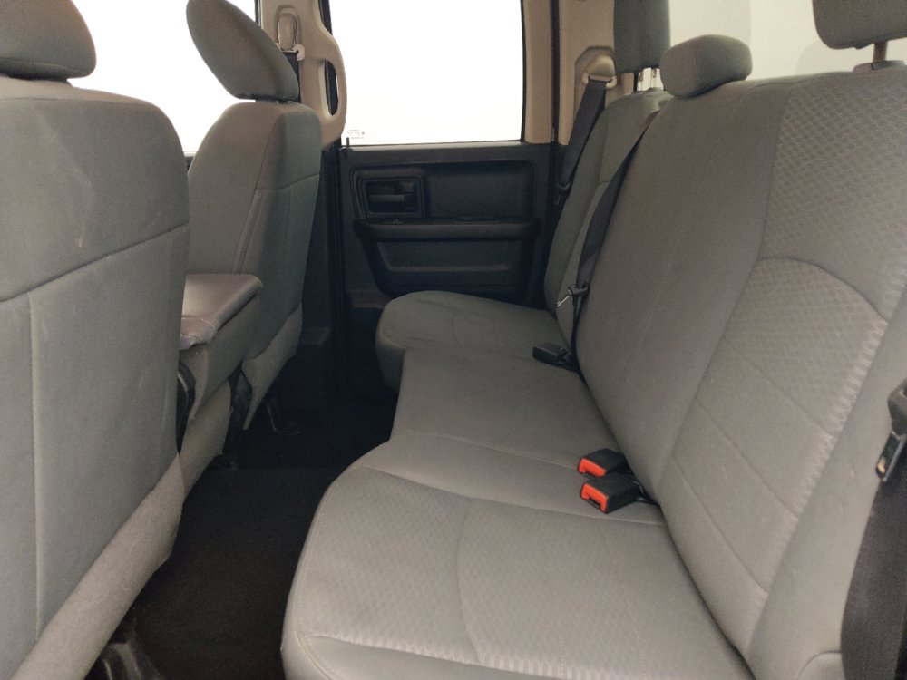 Used 2014 RAM 1500 Express RWD image 18
