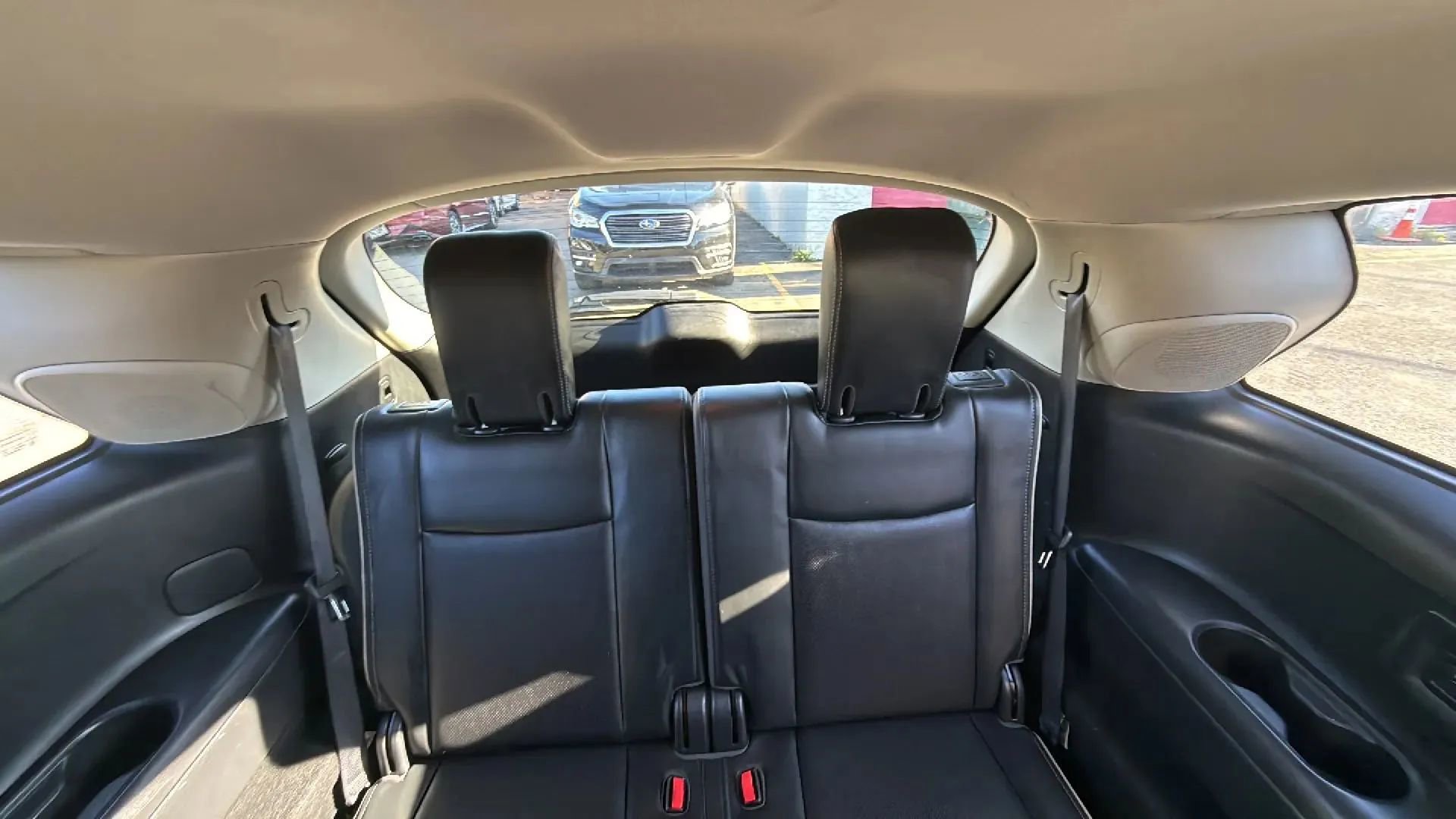 Used 2019 INFINITI QX60 Luxe w/ Essential Package image 29