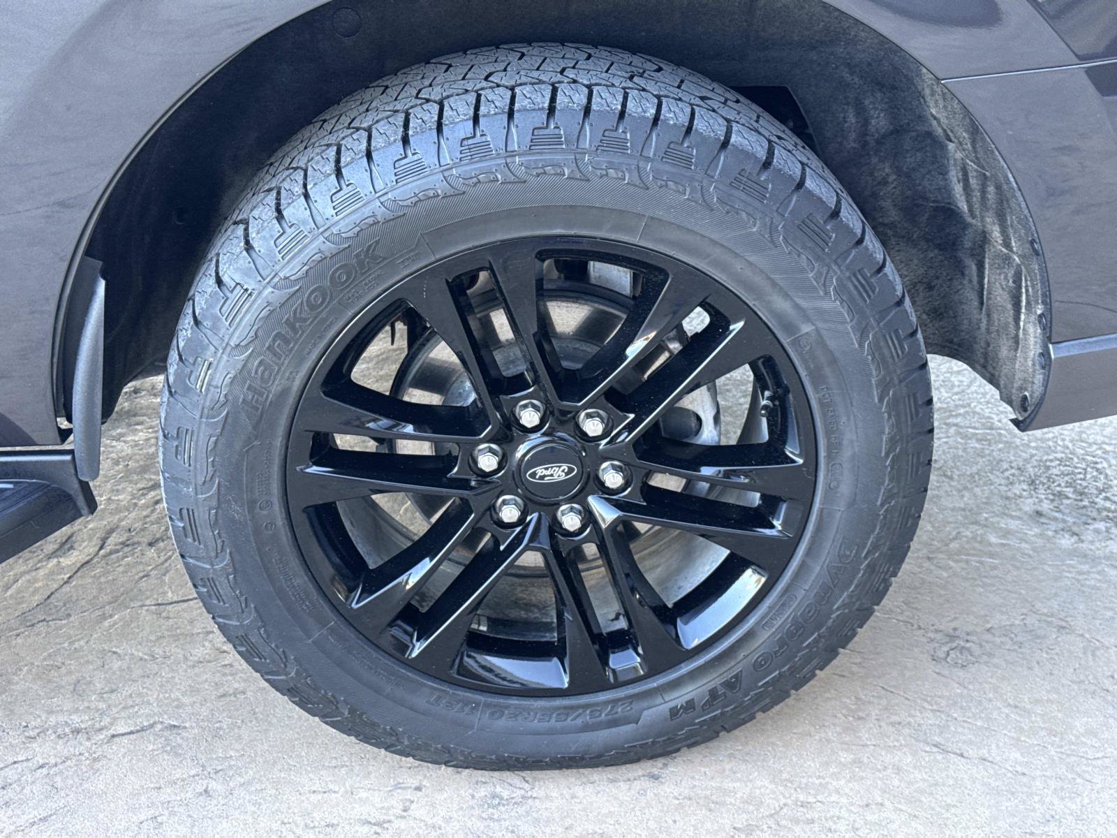 Used 2024 Ford Expedition XLT RWD image 21