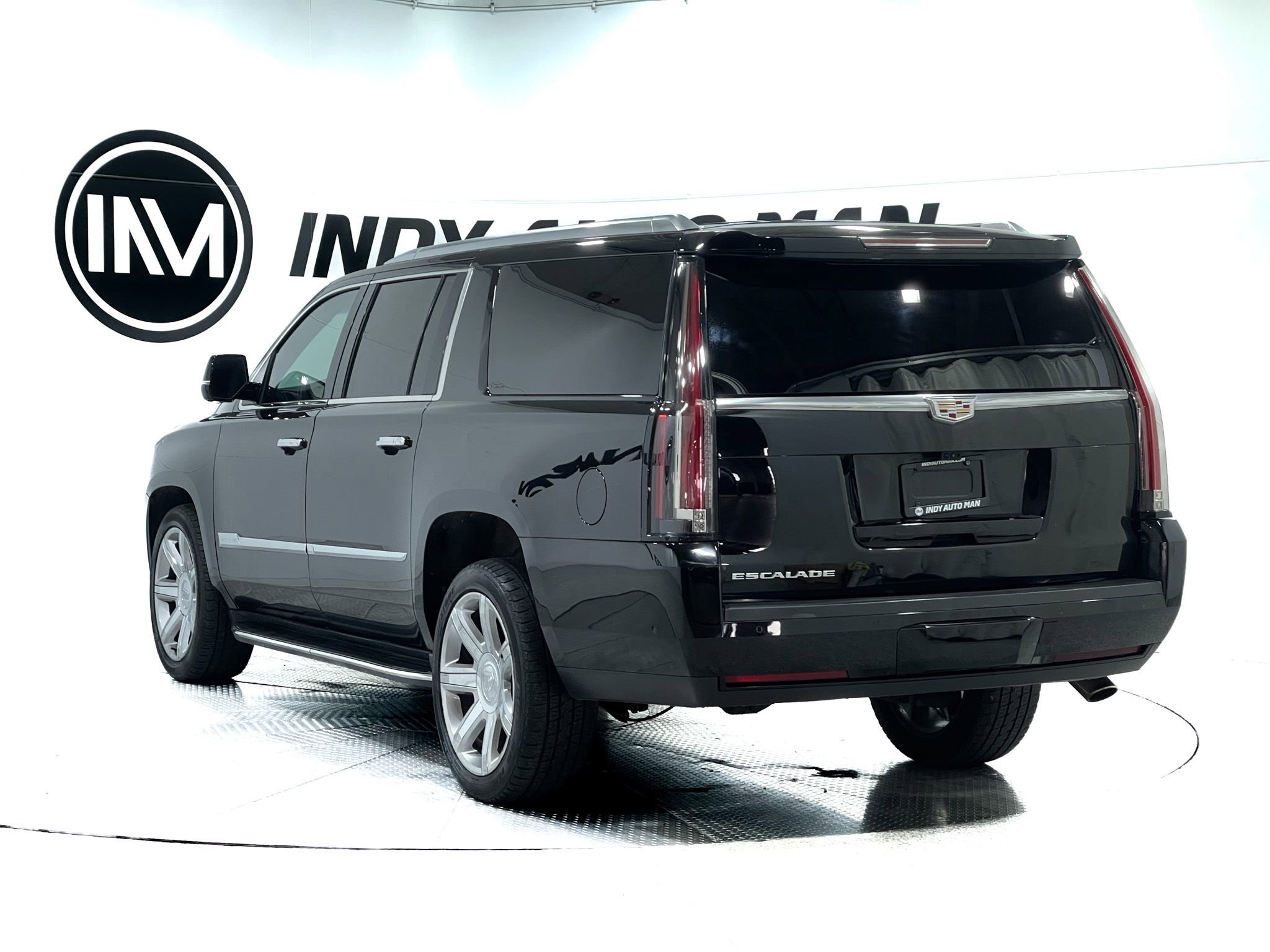 Used 2019 Cadillac Escalade ESV Luxury image 5