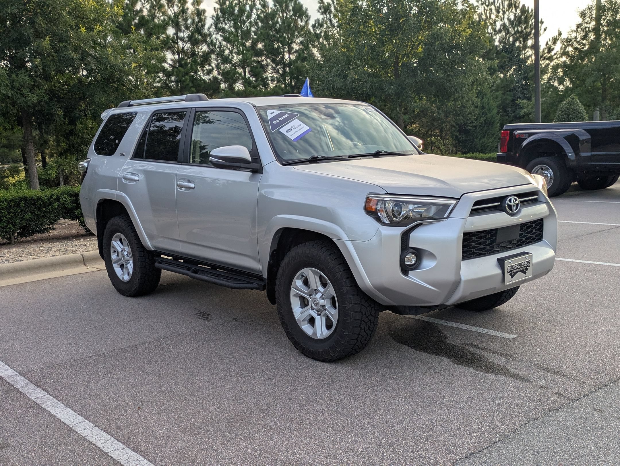 Used 2023 Toyota 4Runner SR5 Premium AWD/4WD image 2