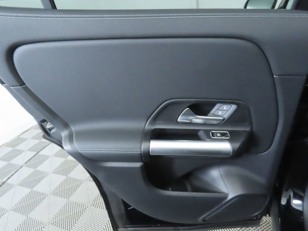 Certified 2025 Mercedes-Benz GLA 250 image 26