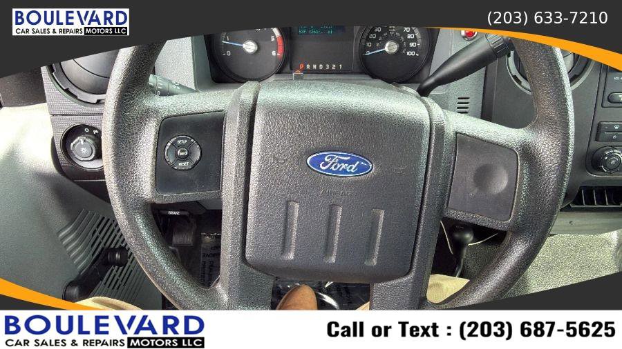 Used 2015 Ford F550 4x4 Regular Cab Super Duty image 22