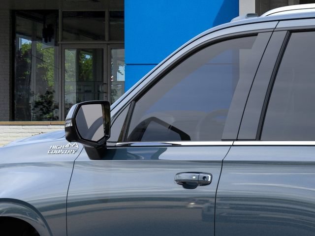 New 2026 Chevrolet Tahoe High Country AWD/4WD image 12