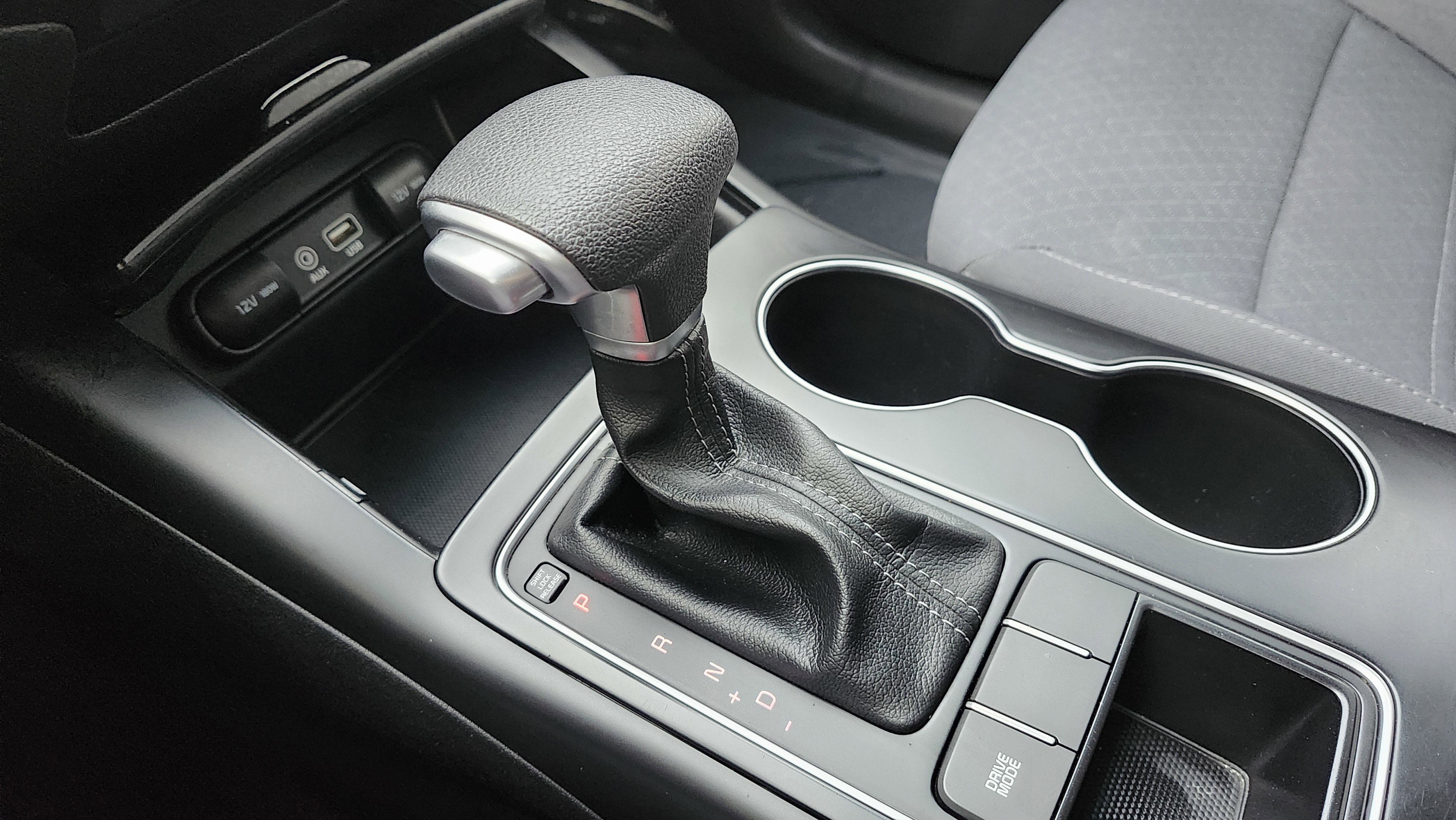 Used 2020 Kia Sorento LX image 30