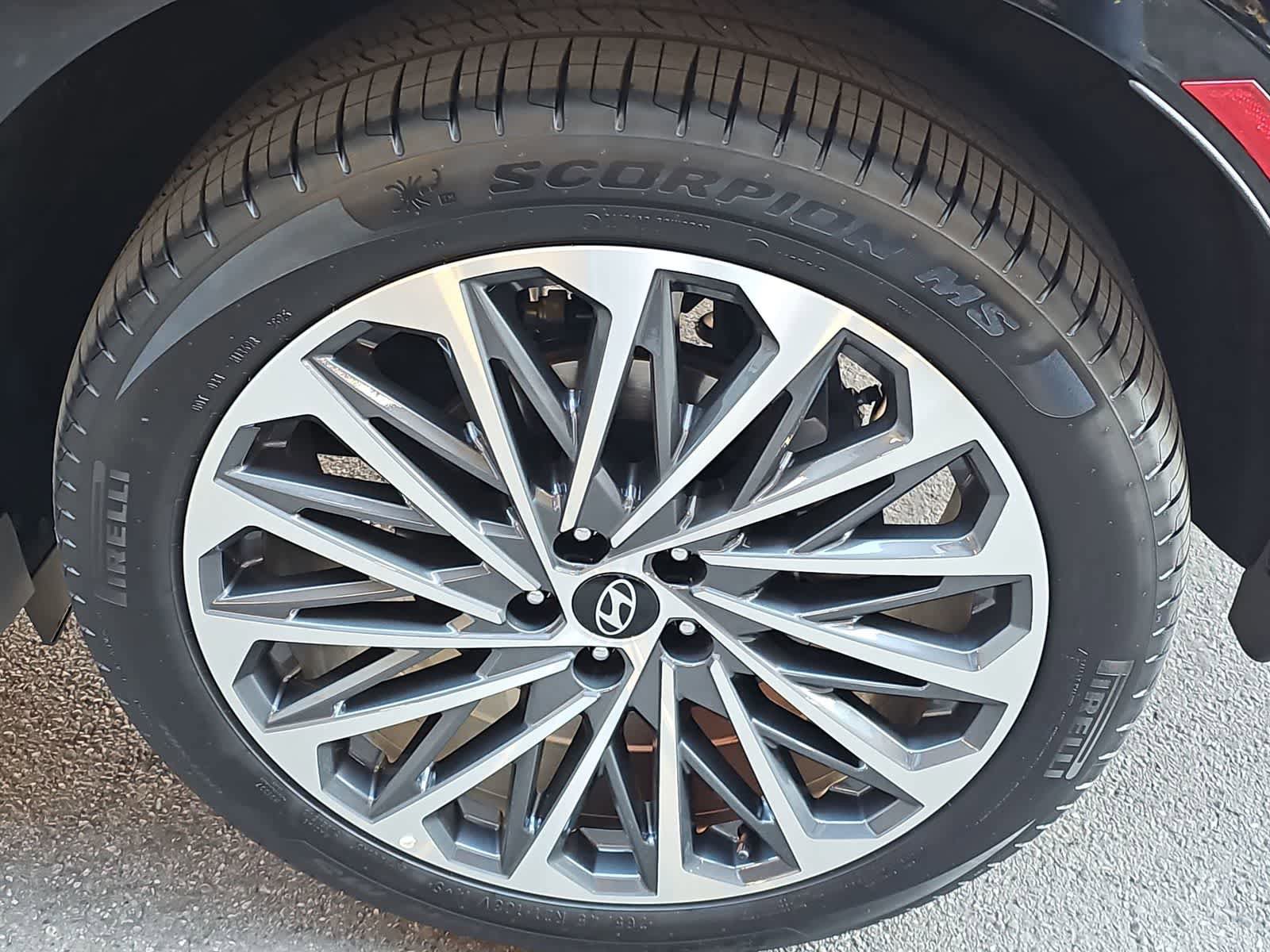 Certified 2026 Hyundai Palisade Calligraphy AWD/4WD image 12