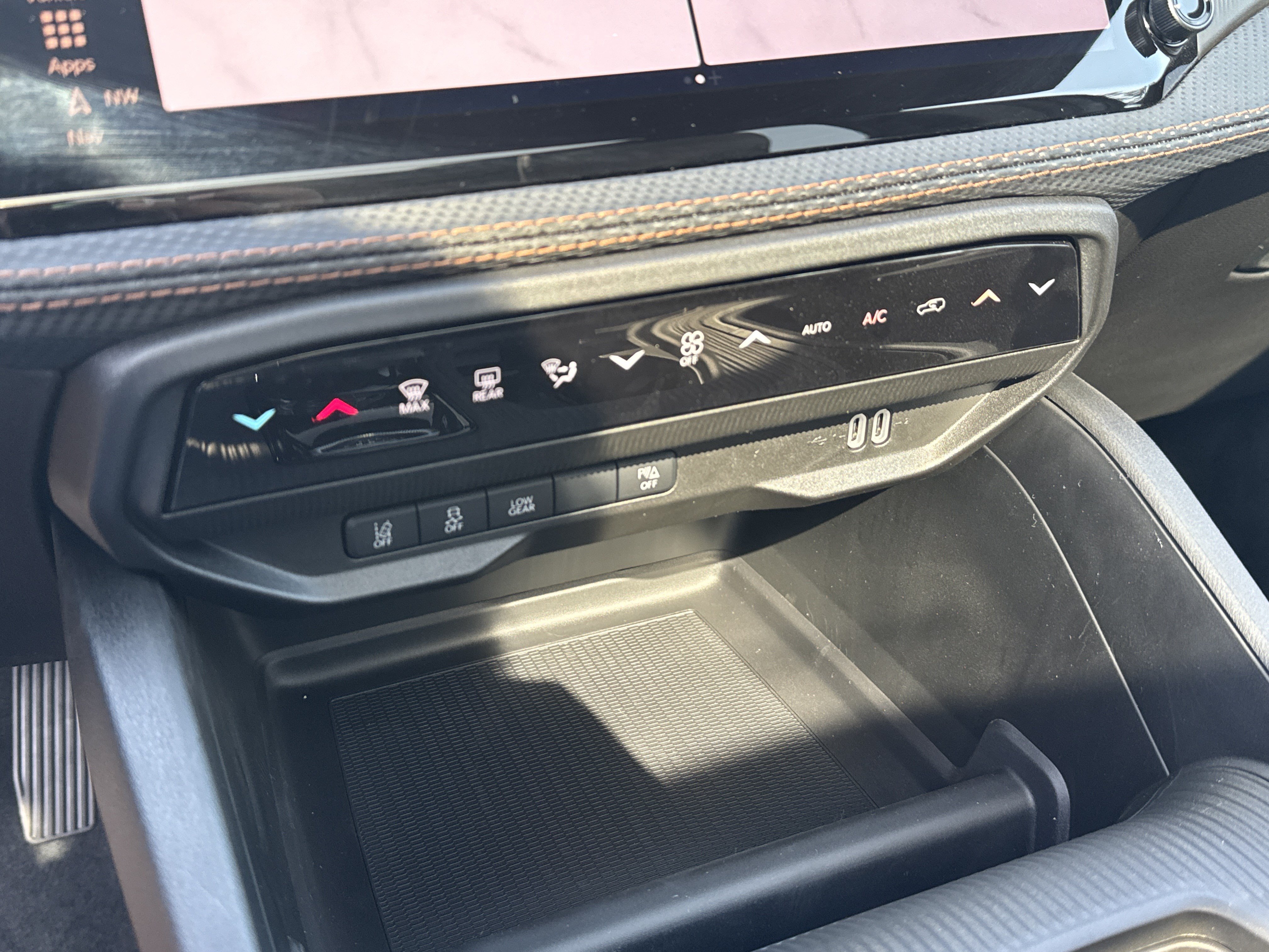 New 2026 Jeep Cherokee Overland AWD/4WD image 34