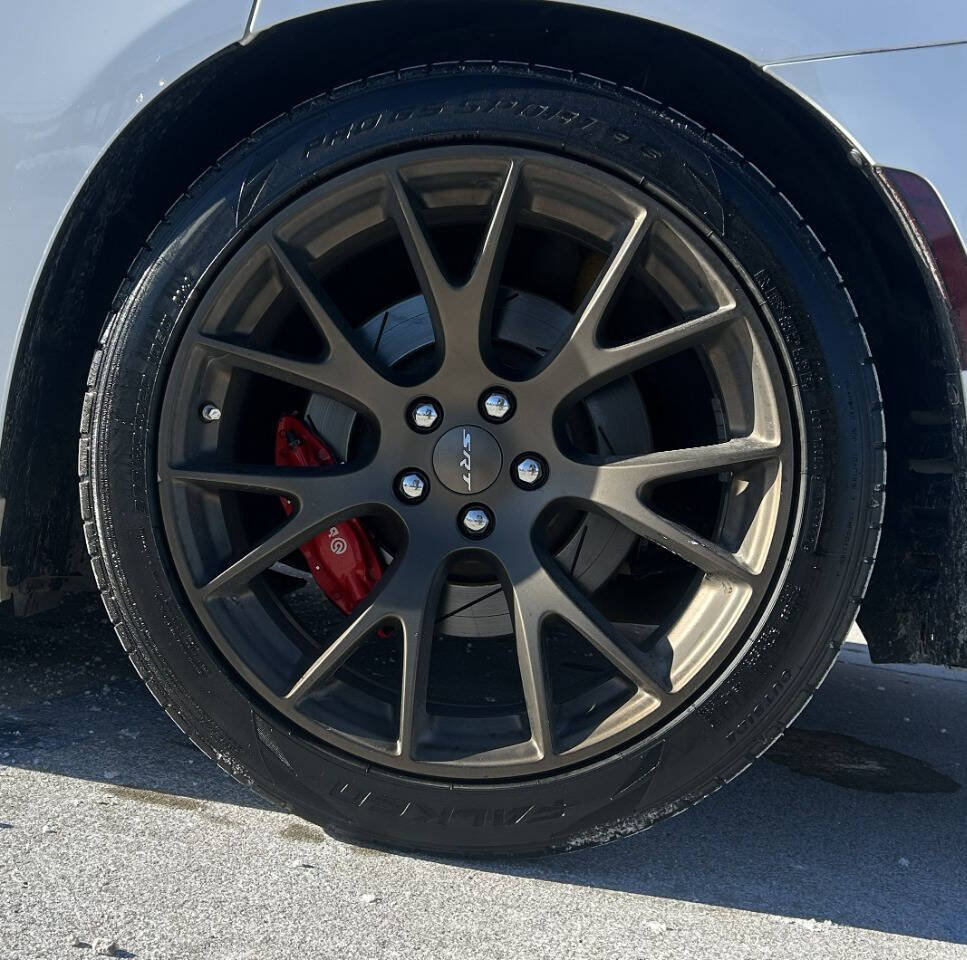 Used 2018 Dodge Charger SRT w/ Technology Group image 40