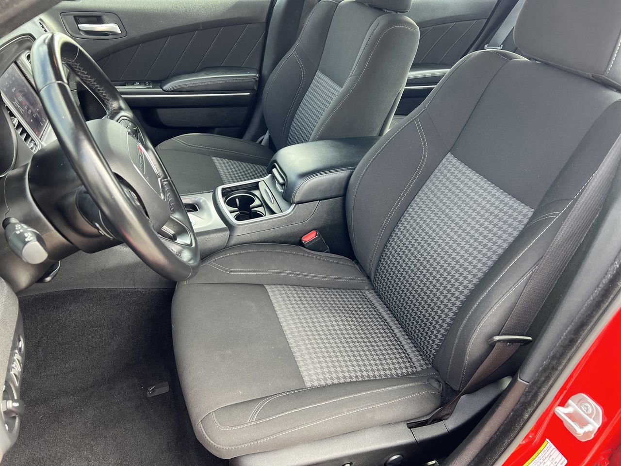 Used 2023 Dodge Charger SXT image 18