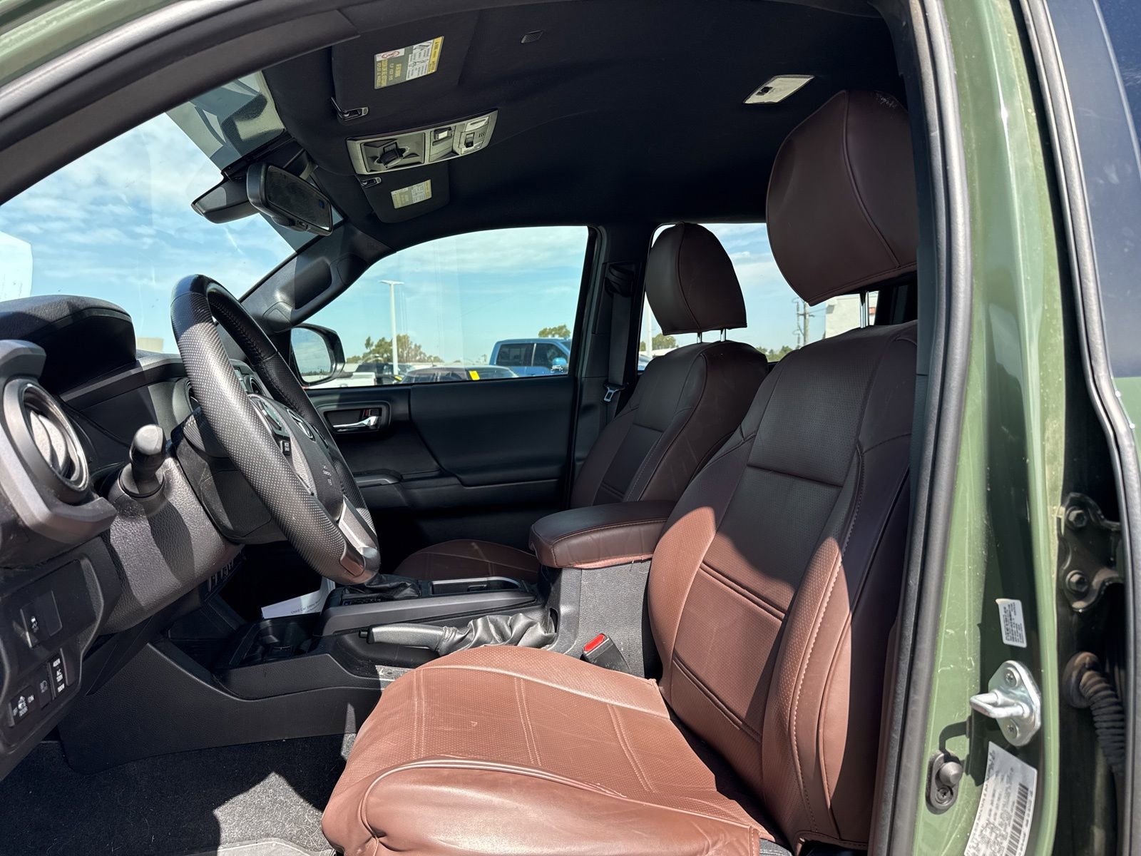 Used 2021 Toyota Tacoma TRD Off-Road image 5