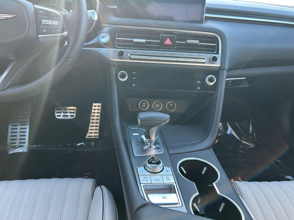 Used 2026 Genesis G70 3.3T Sport Prestige image 11
