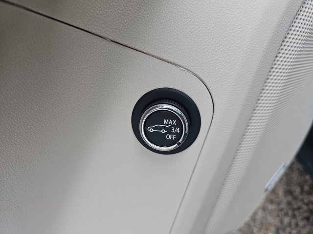 Used 2023 GMC Acadia Denali w/ Denali Ultimate Package image 31