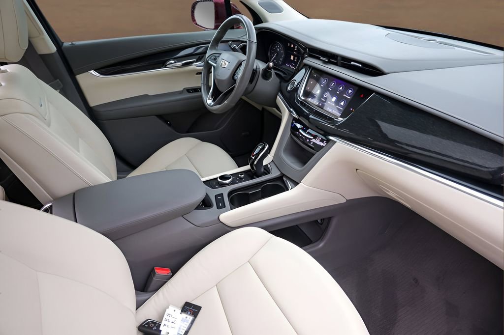 Used 2020 Cadillac XT6 Premium Luxury image 29