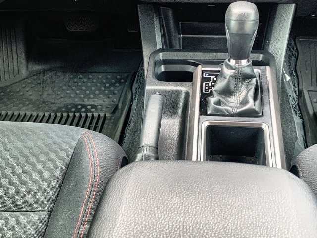 Certified 2022 Toyota Tacoma SR5 AWD/4WD image 27