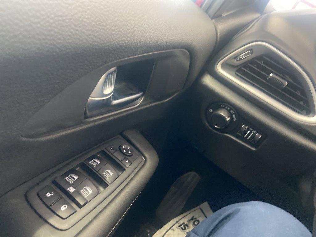 New 2026 Chrysler Voyager LX image 33