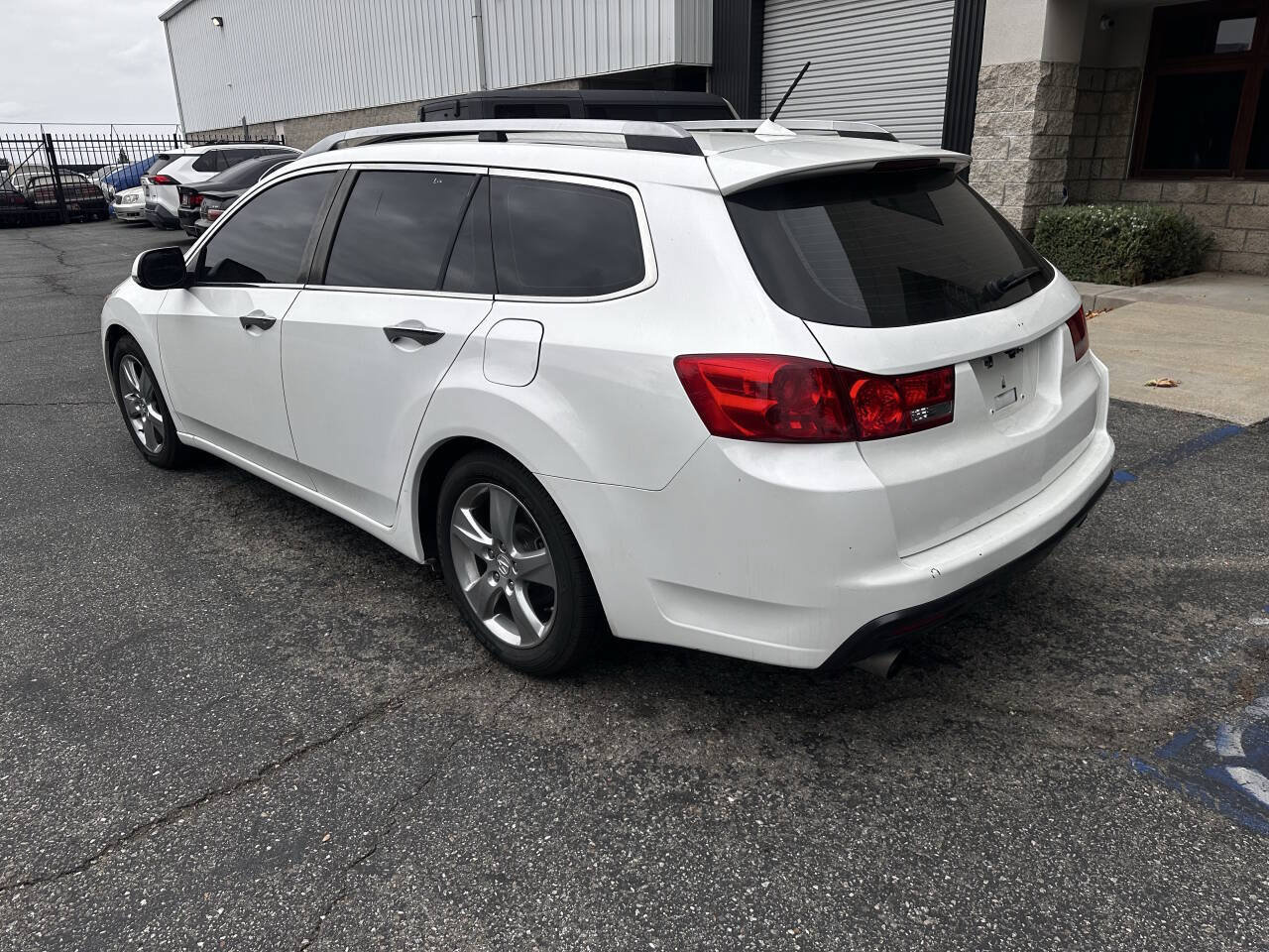 Used 2012 Acura TSX Sport Wagon FWD image 2