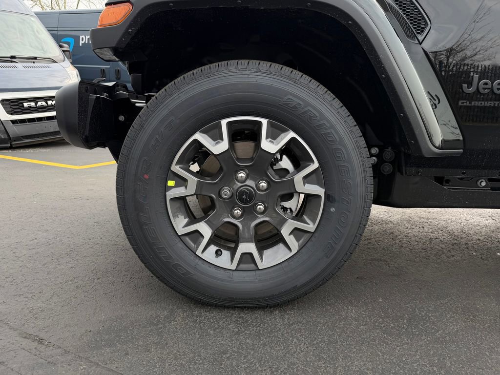 New 2026 Jeep Gladiator Sahara image 17