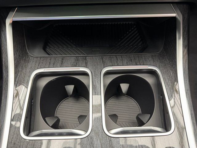 New 2026 BMW i7 xDrive60 w/ Executive Package image 18