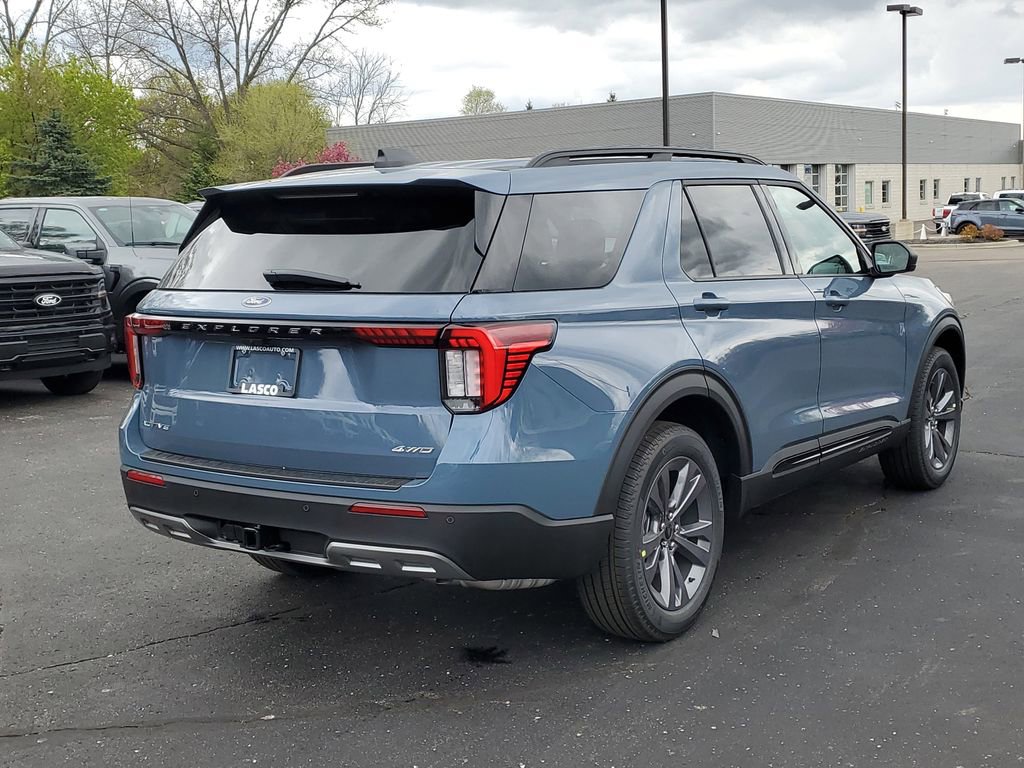 New 2026 Ford Explorer Active AWD/4WD image 4