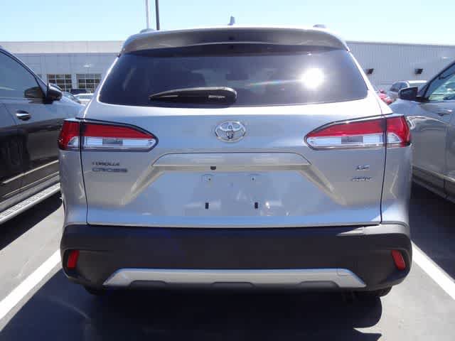 Used 2022 Toyota Corolla Cross LE AWD/4WD image 7