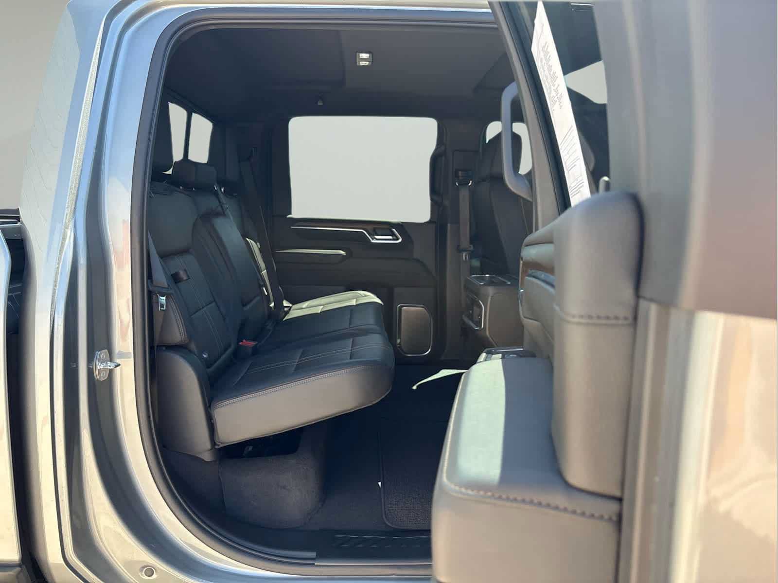 Used 2024 Chevrolet Silverado 2500 High Country w/ Max Trailering Package AWD/4WD image 14