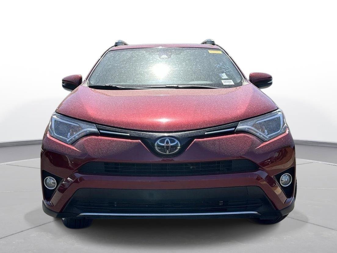 Used 2018 Toyota RAV4 XLE FWD image 3