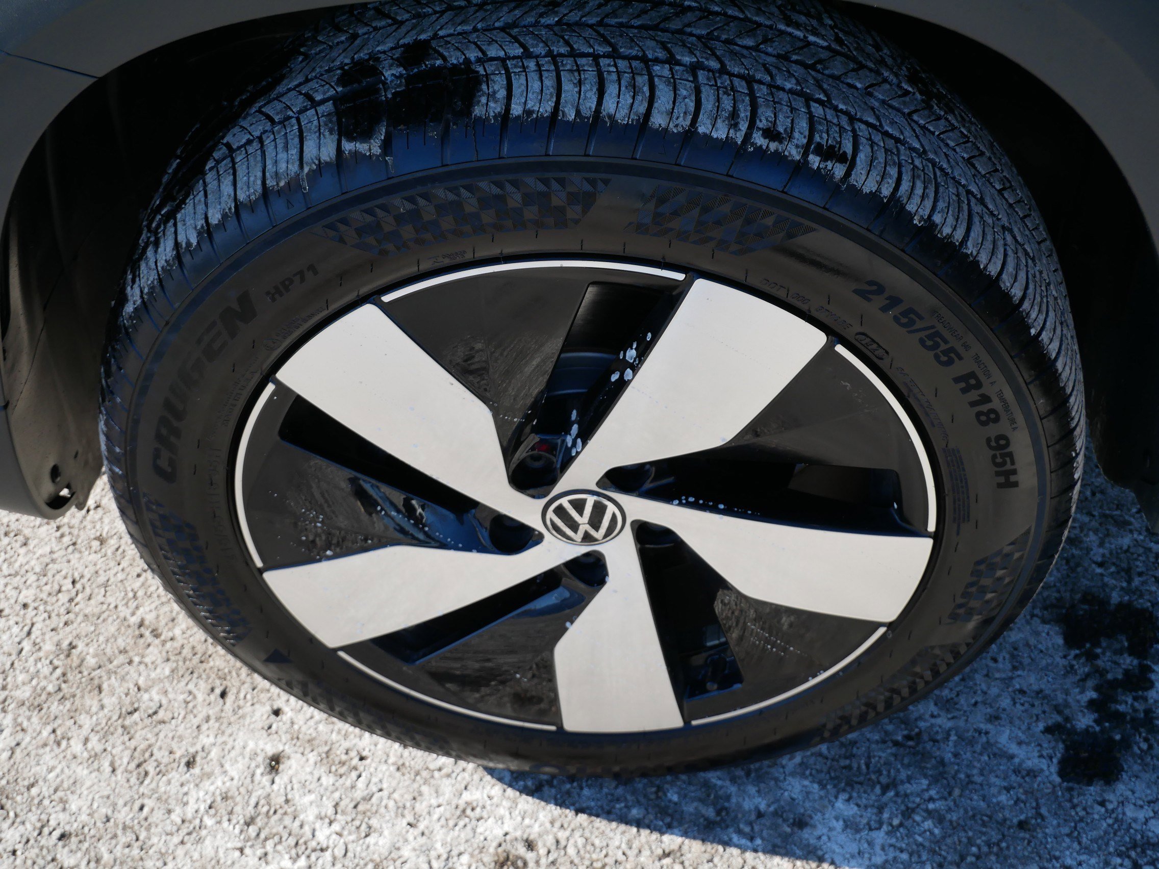 Certified 2025 Volkswagen Taos S image 15
