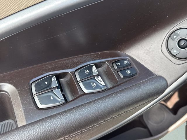Used 2018 Hyundai Santa Fe Sport w/ Cargo Package FWD image 18