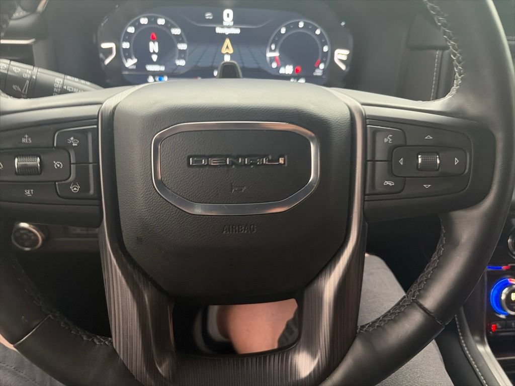 Used 2024 GMC Yukon Denali Ultimate AWD/4WD image 24