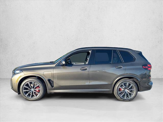 New 2026 BMW X5 xDrive50e w/ M Sport Package AWD/4WD image 5