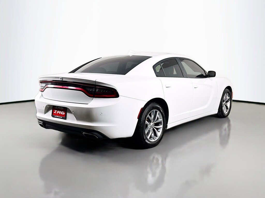 Used 2016 Dodge Charger SXT w/ Plus Group image 5