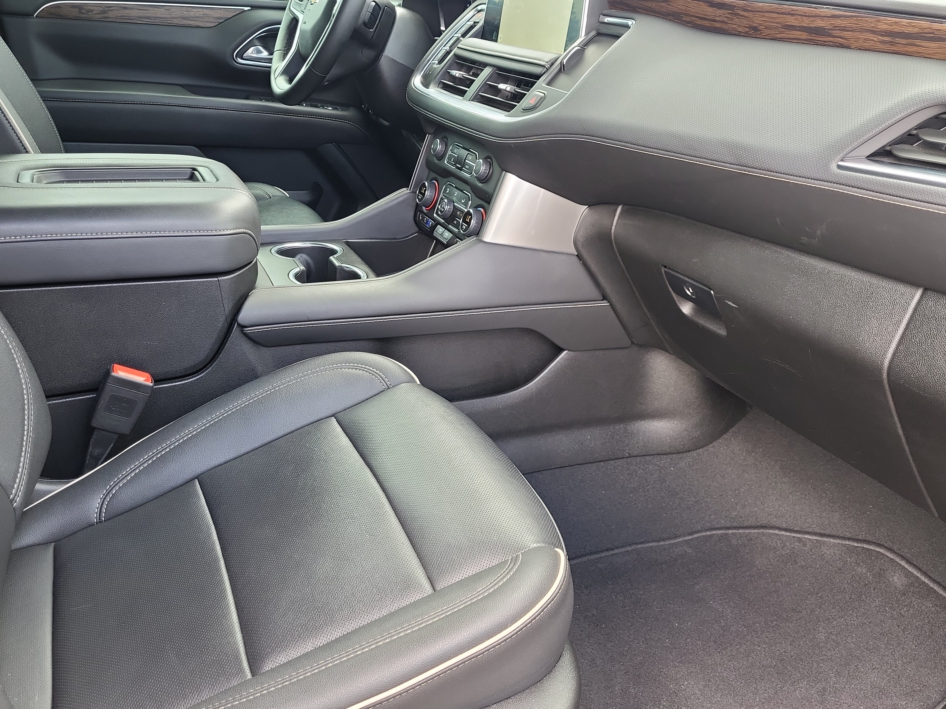 Used 2023 Chevrolet Tahoe Premier AWD/4WD image 21