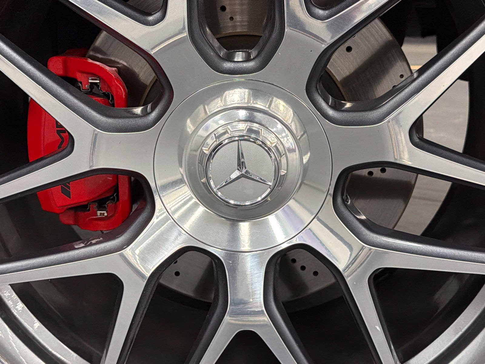 Certified 2022 Mercedes-Benz G 63 AMG 4MATIC image 18