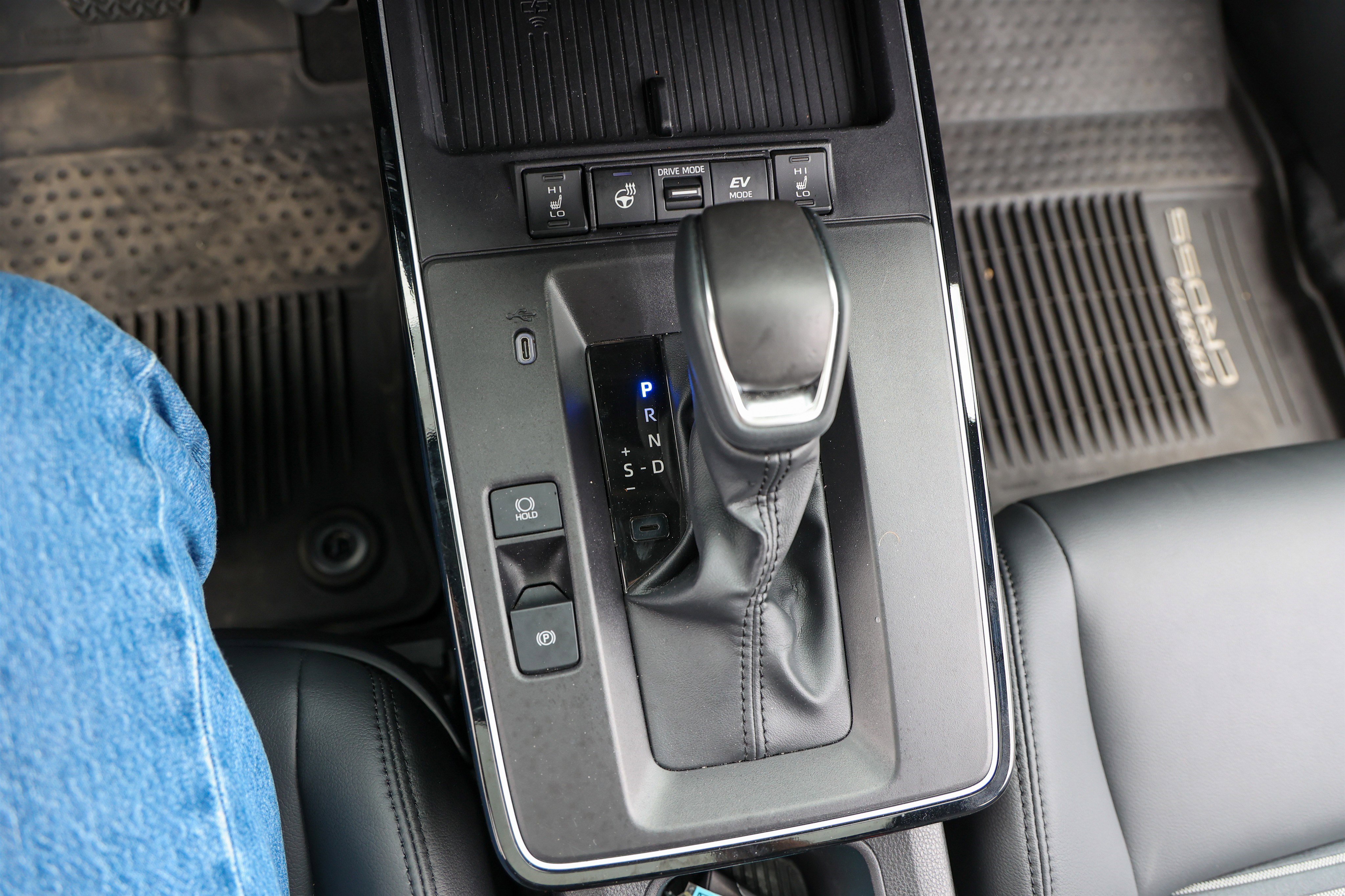 Used 2026 Toyota Corolla Cross XSE w/ Convenience Package image 25